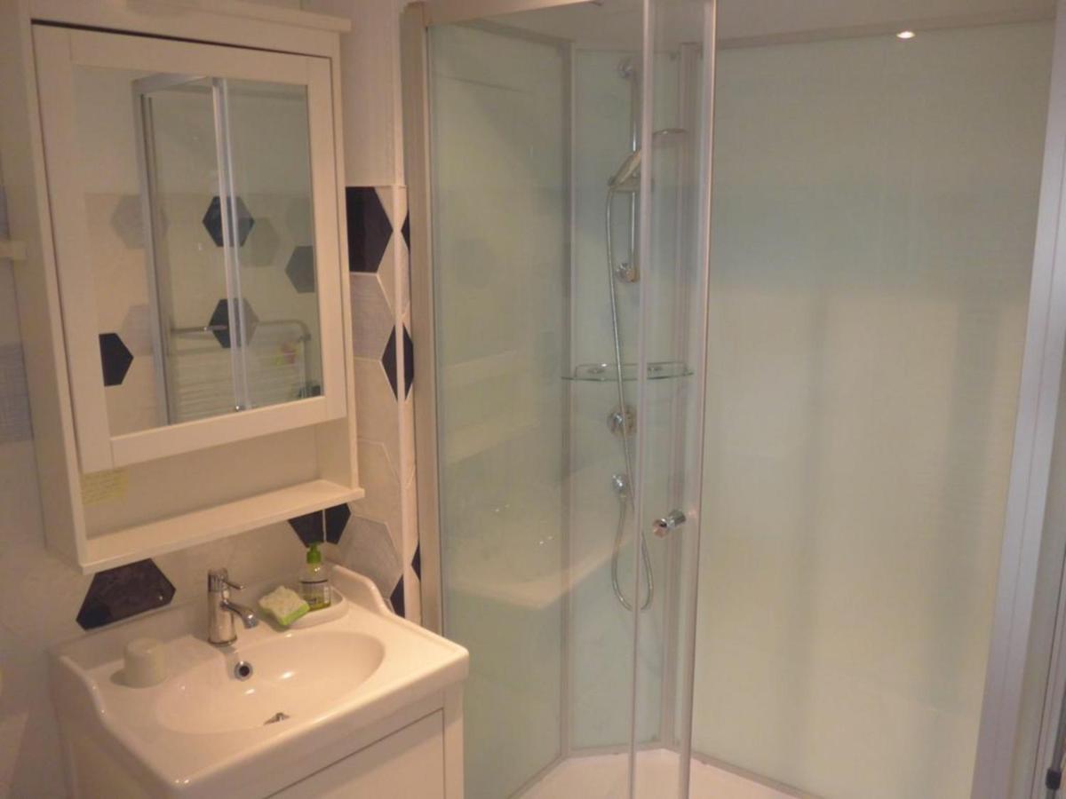 Appartement Cosy En Centre-Ville, Proche Plage, Pour 4 Pers. Avec Cour Privee Et Tout Confort - Fr-1-418-68 Le Palais Bagian luar foto